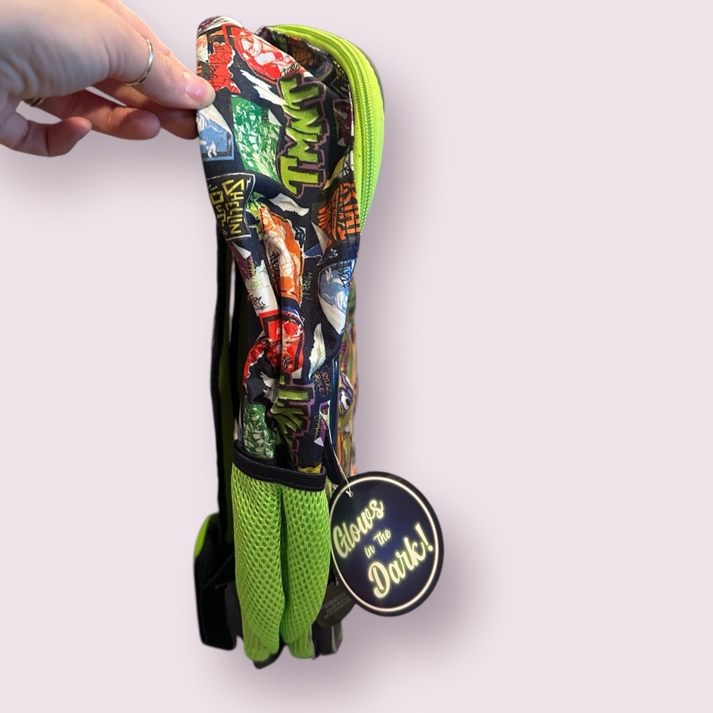 Kids Tales Of The Teenage Mutant Ninja Turtles 3D Glow In The Dark Backpack - Picture 5 of 10